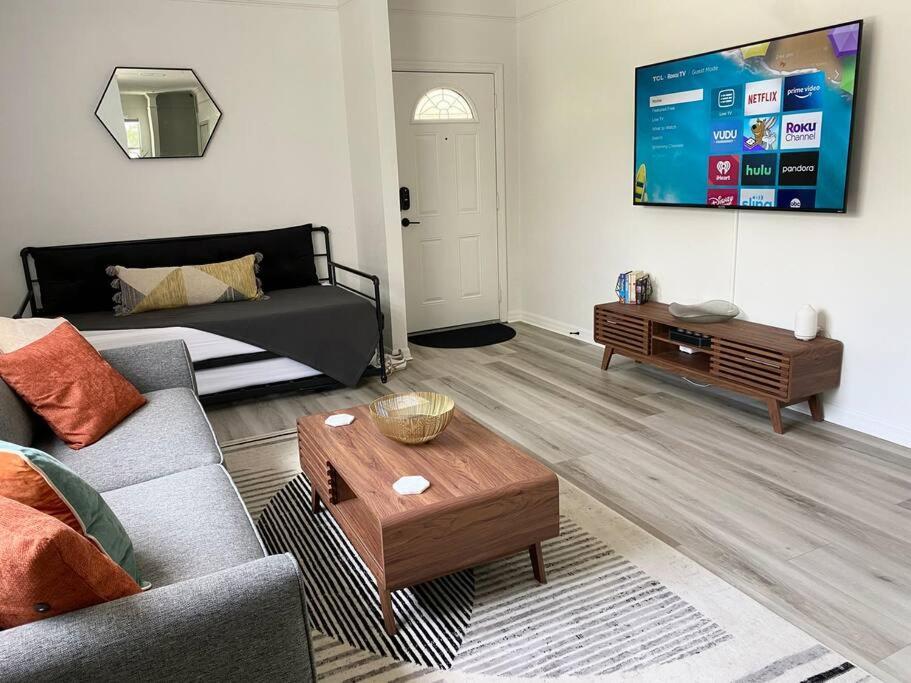 Sanctuary Gainesville Bright 2 Bedroom King Condo Eksteriør bilde
