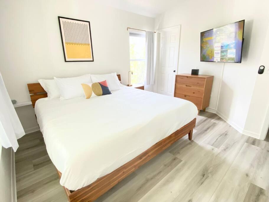 Sanctuary Gainesville Bright 2 Bedroom King Condo Eksteriør bilde
