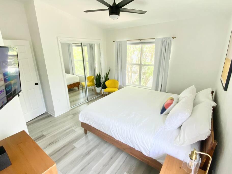 Sanctuary Gainesville Bright 2 Bedroom King Condo Eksteriør bilde